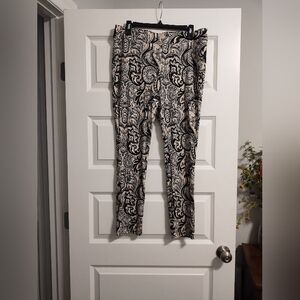 🟢3/$11 Cato Paisley Print Leggings Size Large